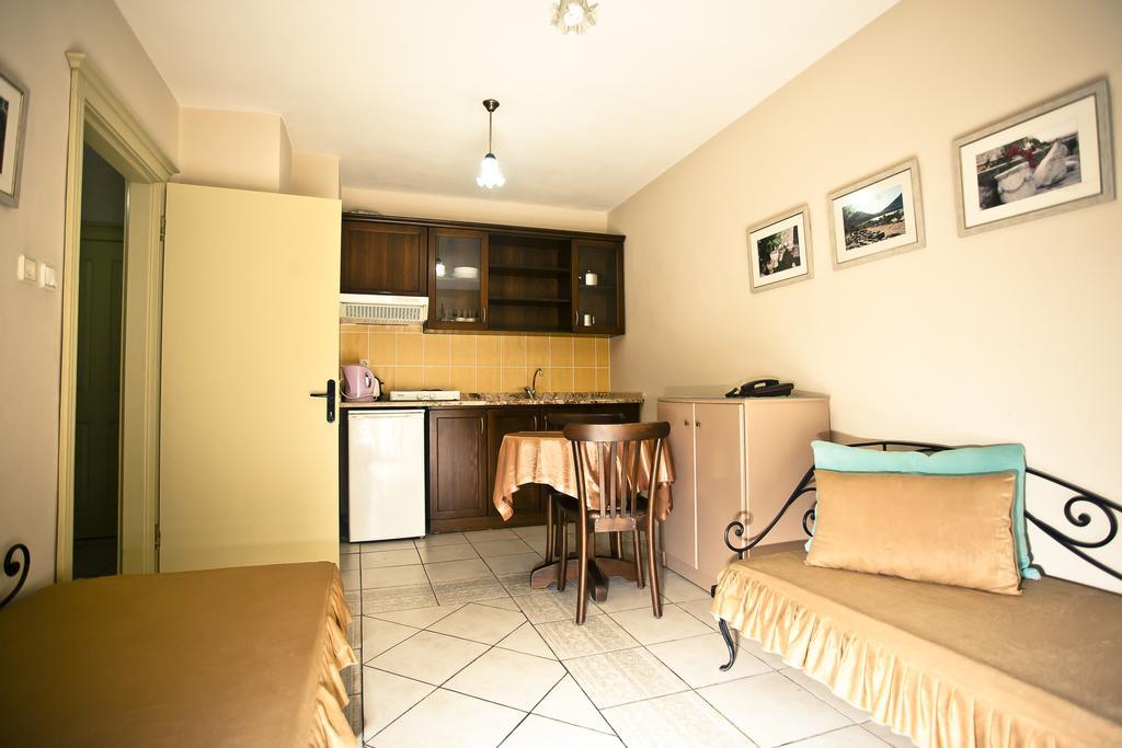 T&G Apartments Мармарис Стая снимка